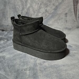 Madden Girl Embracce Vegan Suede Platform Bootie Size 7